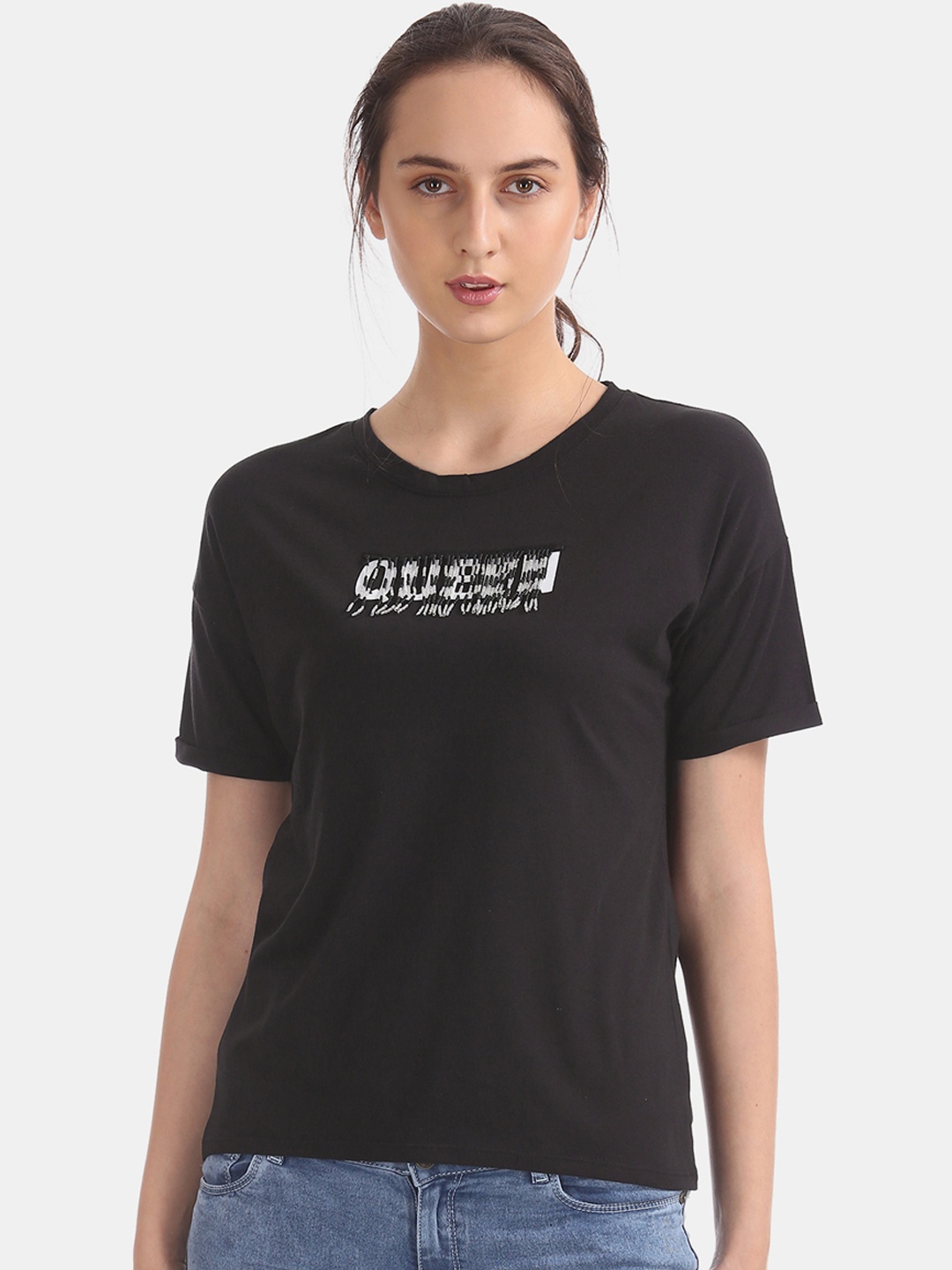 

Sugr Women Black Embellished Top