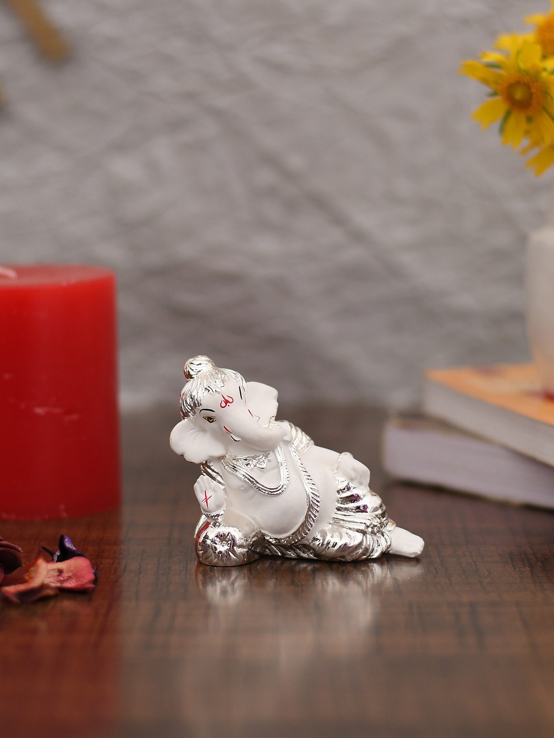 

CraftVatika Silver-Toned Ganesha Idol Showpiece