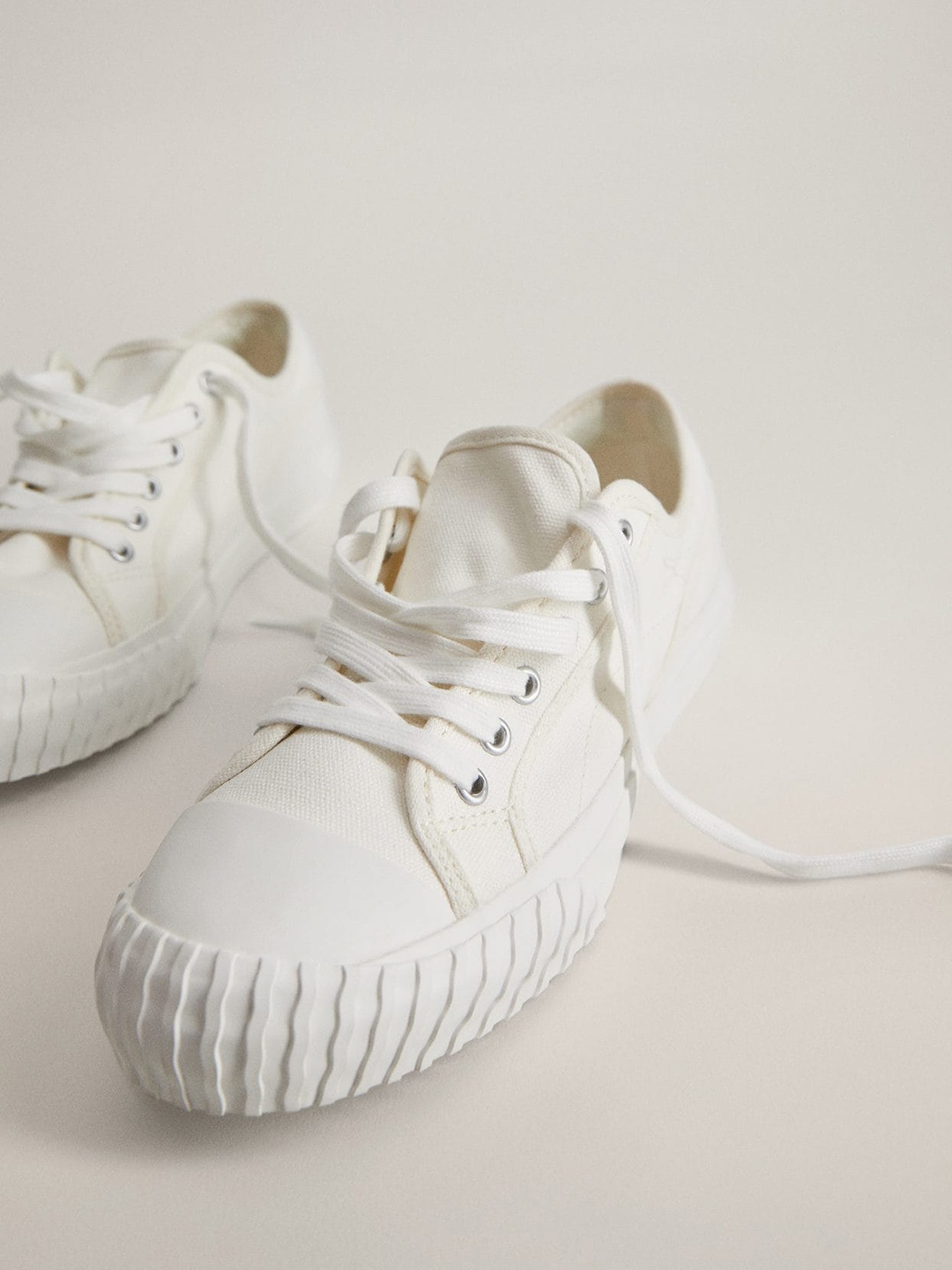 

MANGO Women Off-White Solid Flatform Sneakers