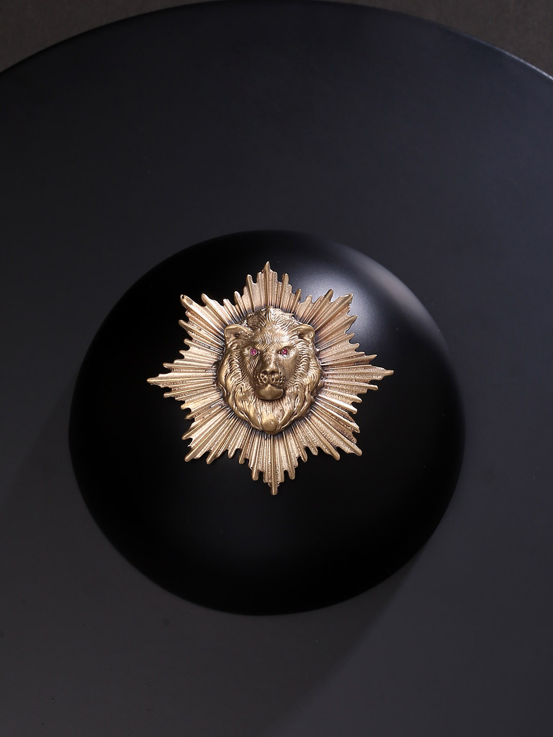 

COSA NOSTRAA Men Antique Gold-Toned Stone-Studded The Lion Power Brooch