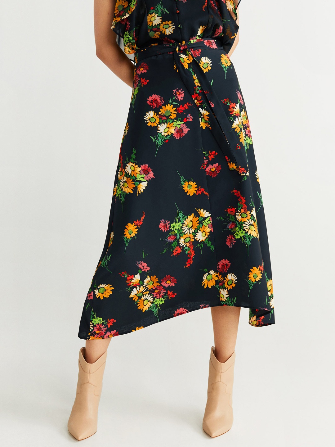 

MANGO Women Black & Yellow Floral Print A-Line Skirt