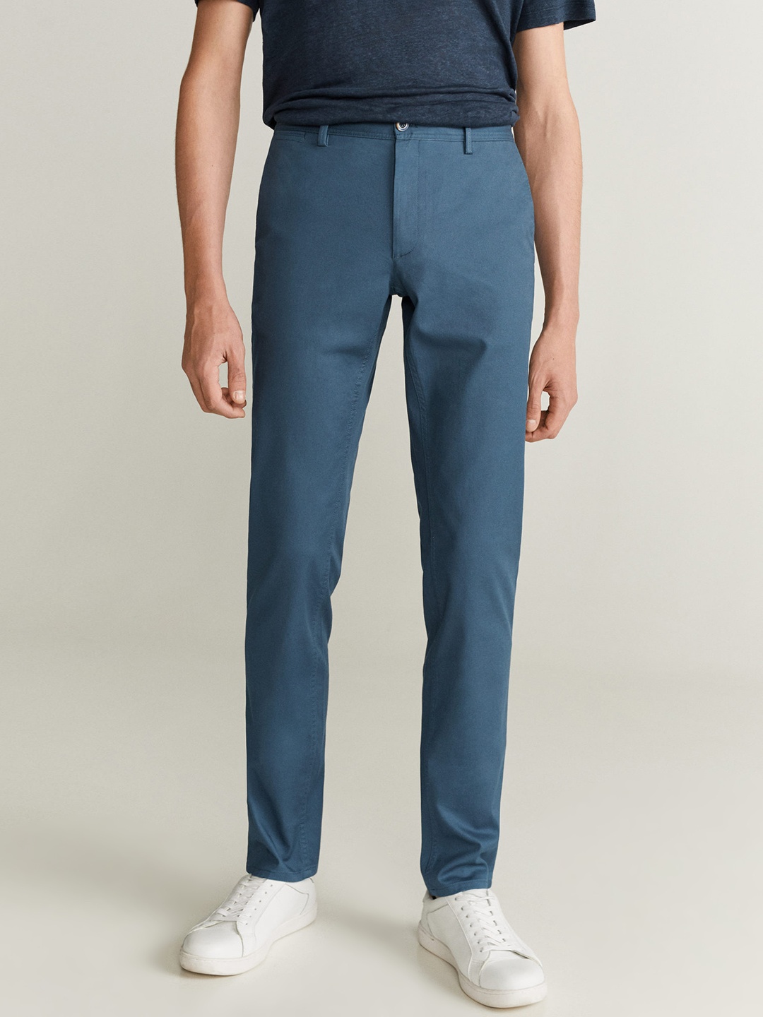 

MANGO MAN Men Teal Blue Borne Slim Fit Solid Chinos
