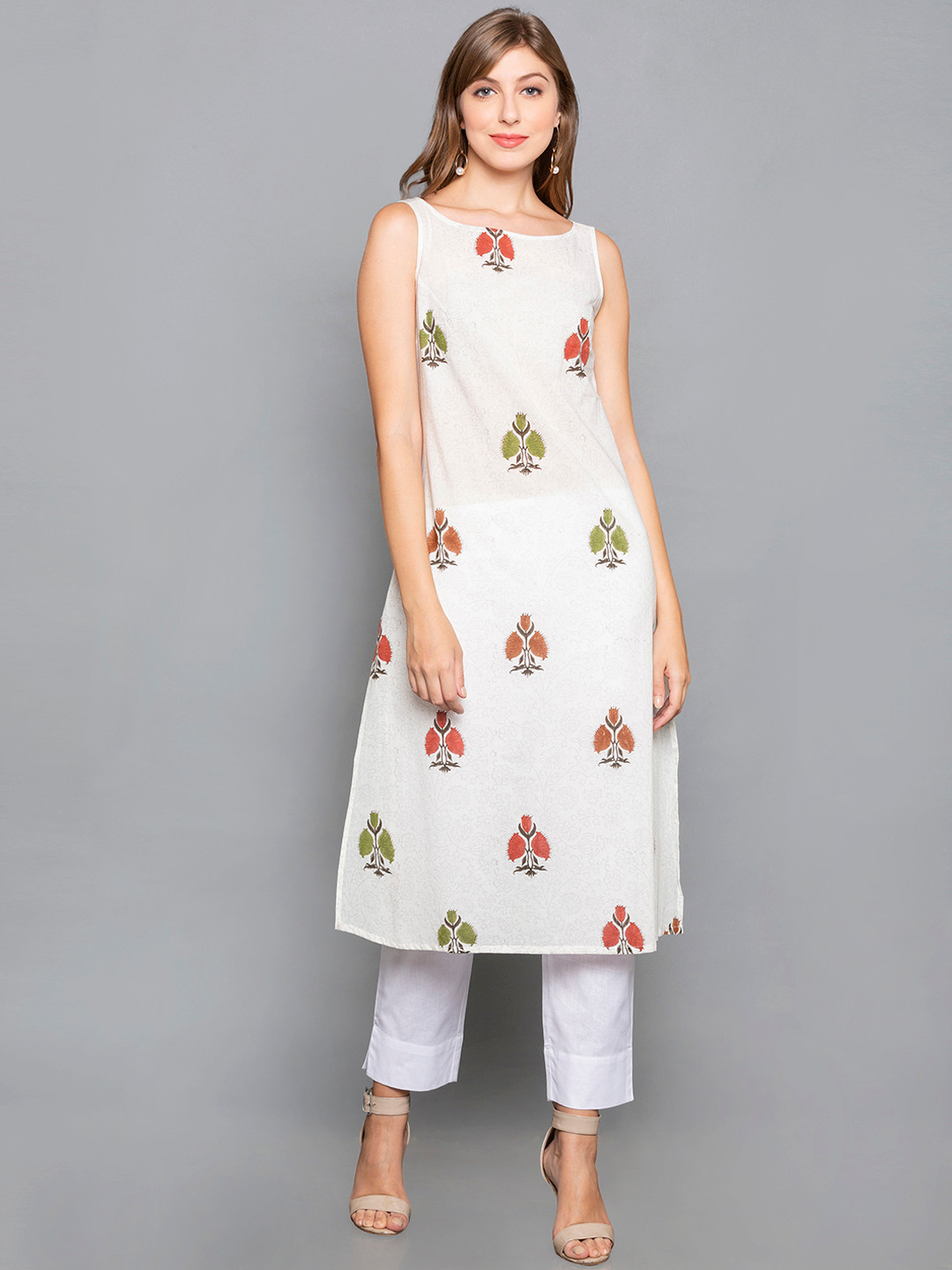 

Desi Weavess Women Off-White Printed Straight Kurta