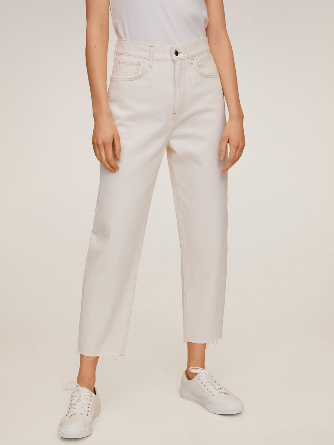 

MANGO Women Cream-Coloured Balloon Fit High-Rise Clean Look Cropped Sustainable Jeans