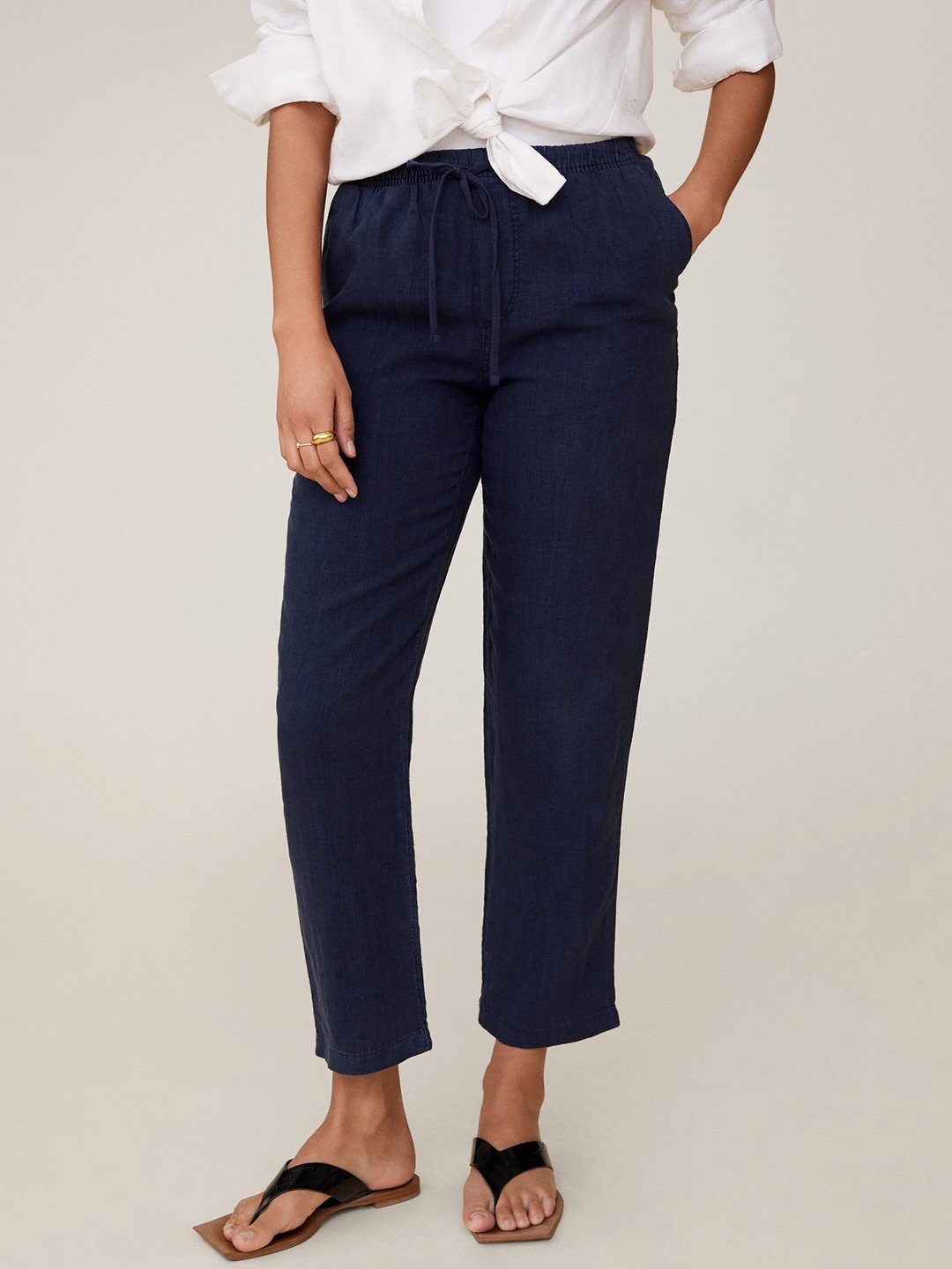 

MANGO Women Navy Blue Solid Linen Regular Cropped Trousers
