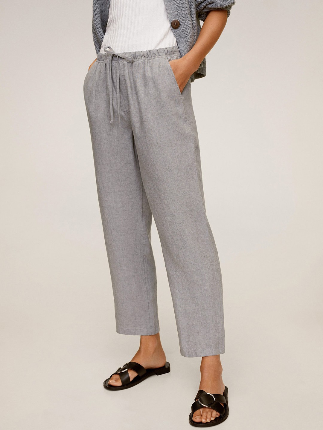 

MANGO Women Grey Solid Linen Regular Cropped Trousers