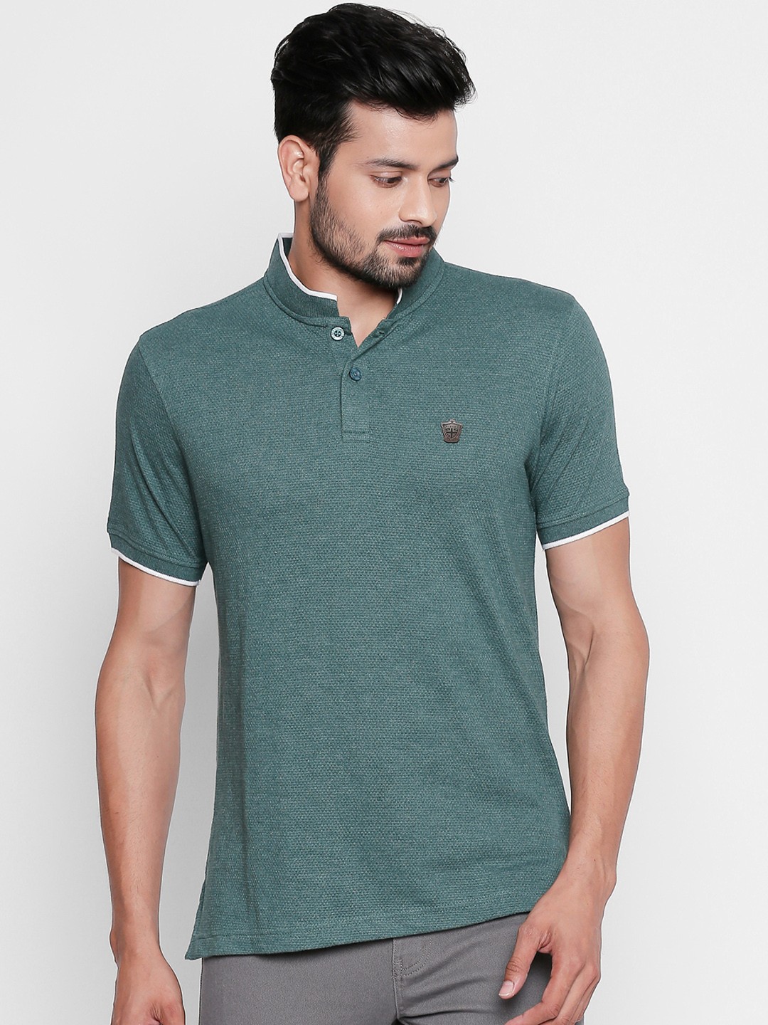 

BYFORD by Pantaloons Men Green Solid Mandarin Collar T-shirt