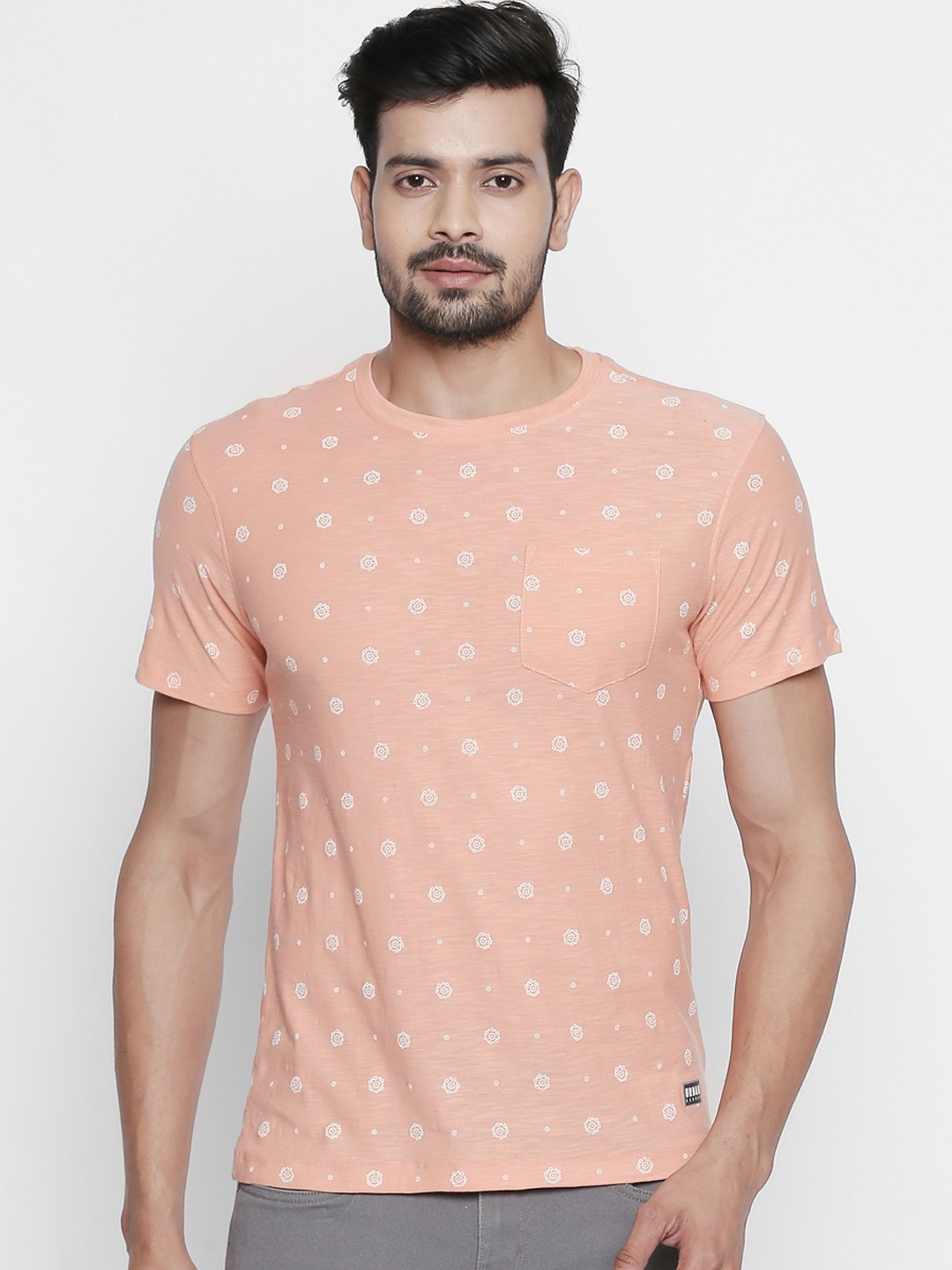 

Urban Ranger by pantaloons Men Peach-Coloured Floral Printed Round Neck Pure Cotton T-shirt