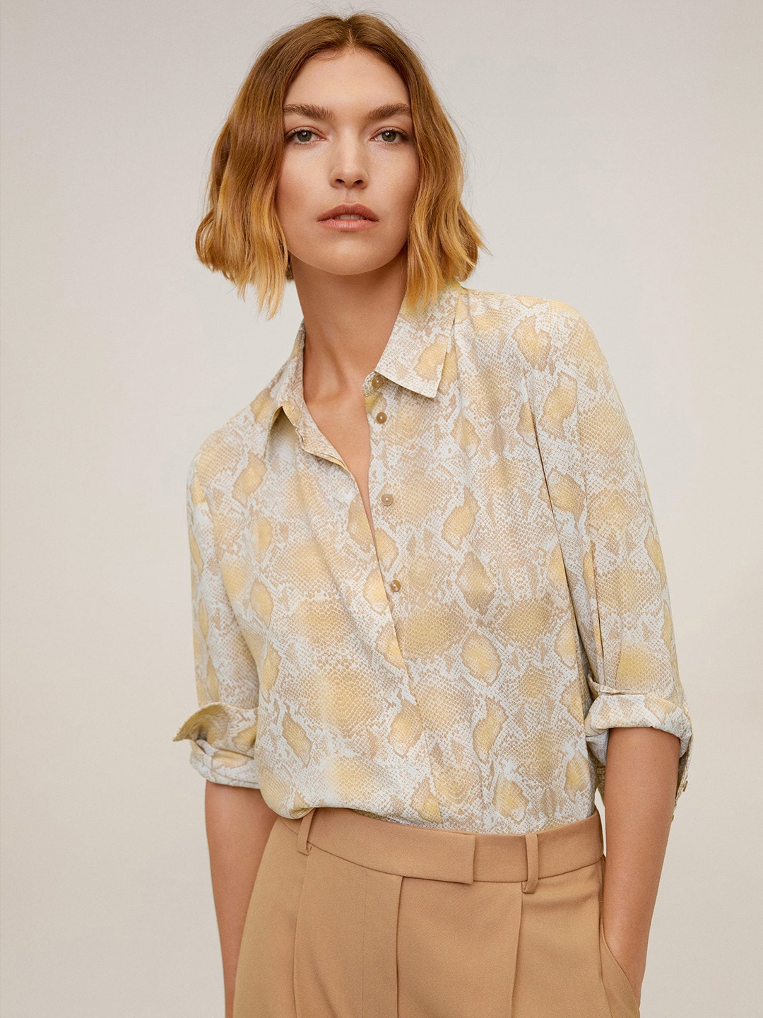 

MANGO Women Off-White & Beige Regular Fit Printed Casual Shirt