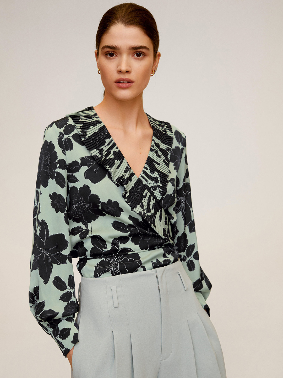 

MANGO Women Green & Black Floral Print Wrap Top