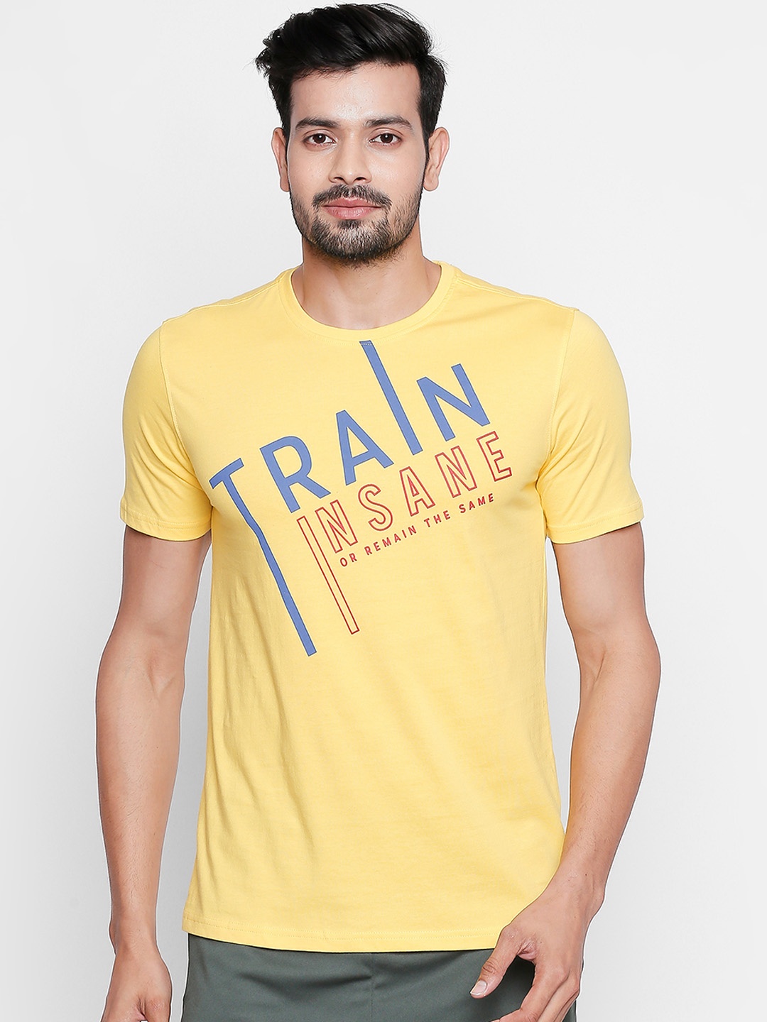 

Ajile by Pantaloons Men Yellow Printed Slim Fit Round Neck Pure Cotton T-shirt