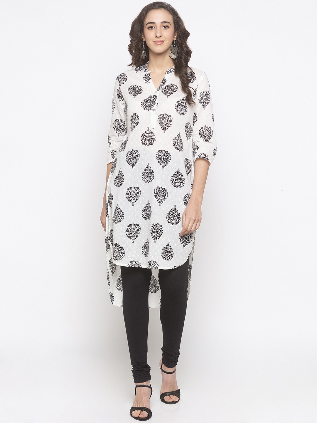 

Globus Women Off-White & Black Printed Straight Kurta
