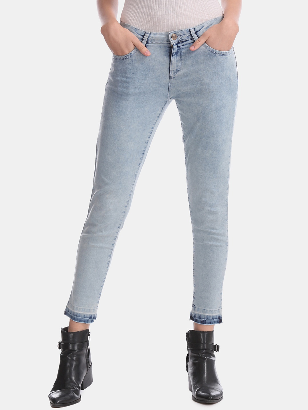 

Cherokee Women Blue Skinny Fit Mid-Rise Clean Look Jeans