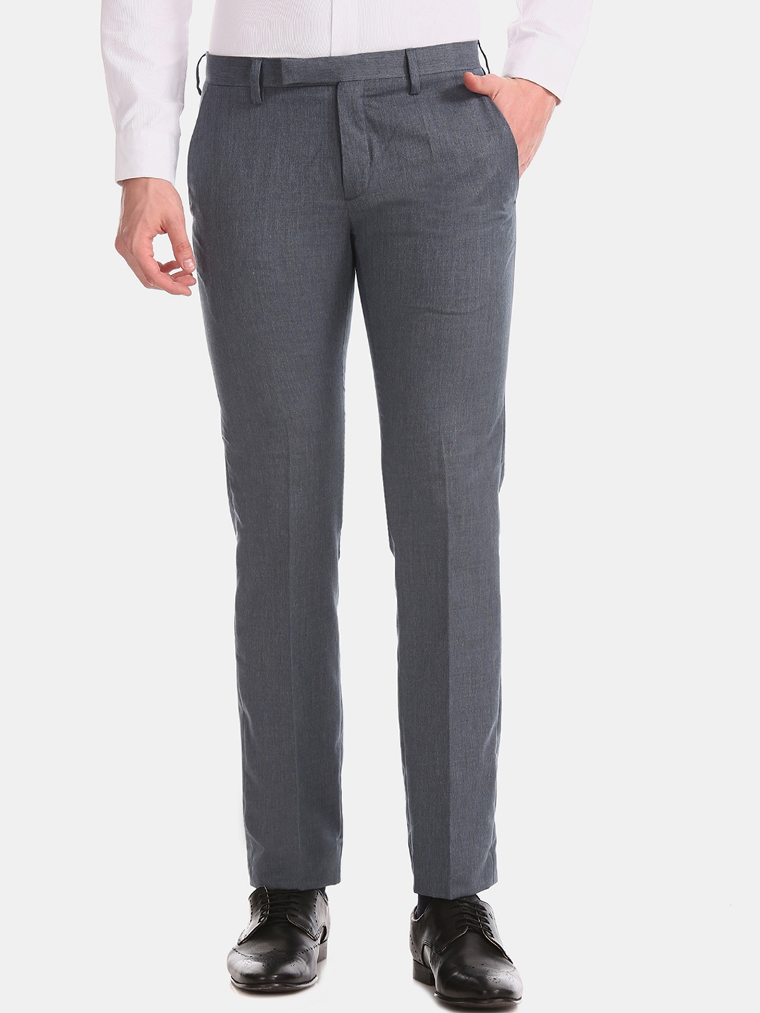 

Excalibur Men Grey Regular Fit Solid Formal Trousers