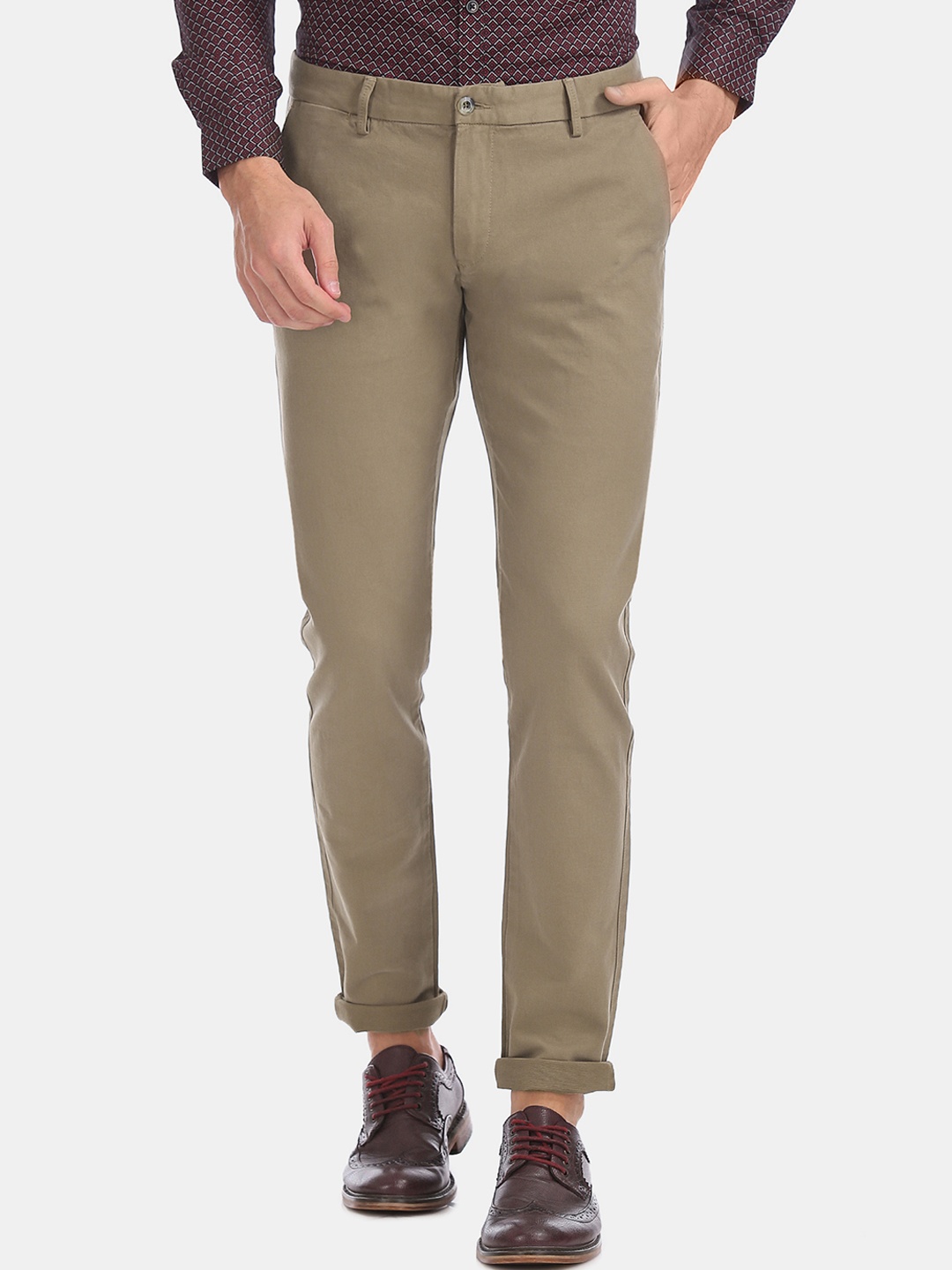 

Ruggers Men Olive Green Slim Fit Solid Regular Trousers