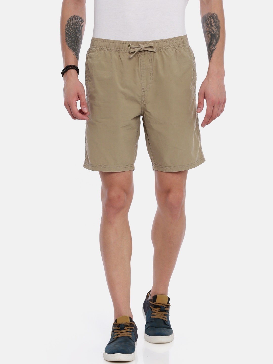 

Breakbounce Men Beige Solid Slim Fit Regular Shorts