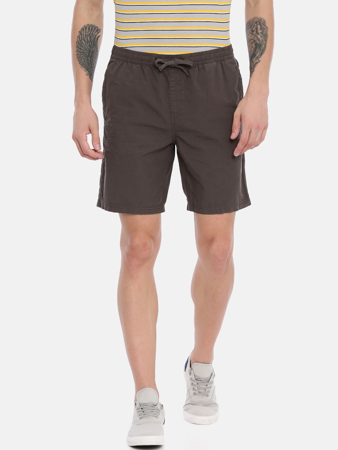 

Breakbounce Men Taupe Solid Slim Fit Regular Shorts