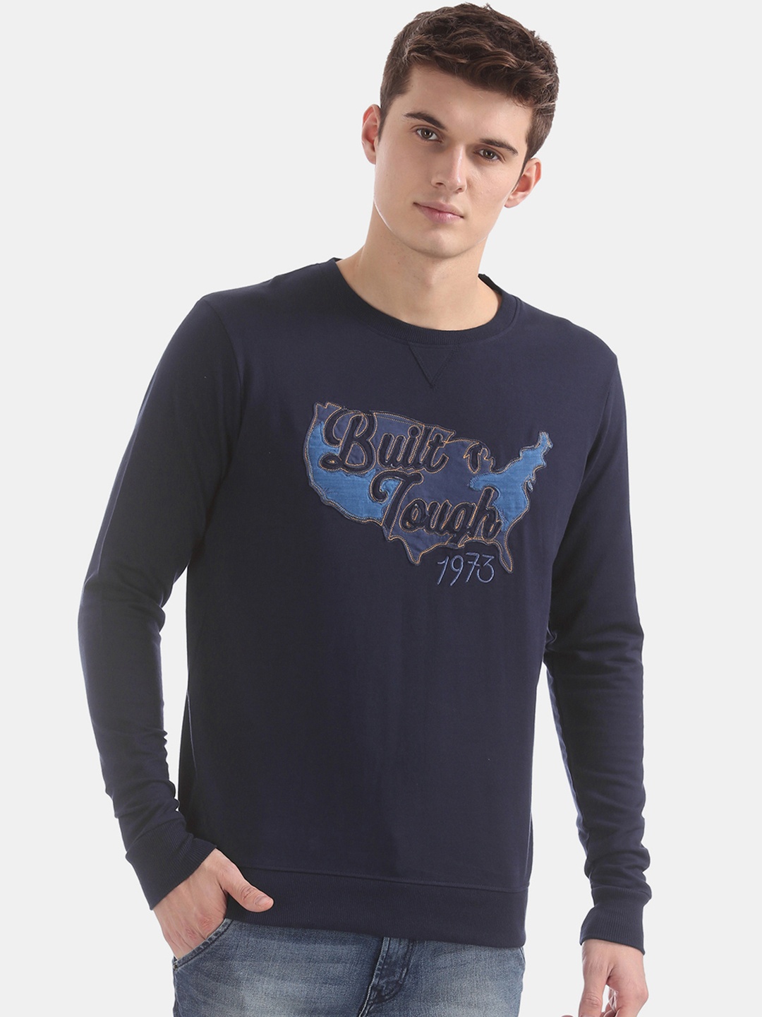 

Cherokee Men Navy Blue Applique Sweatshirt
