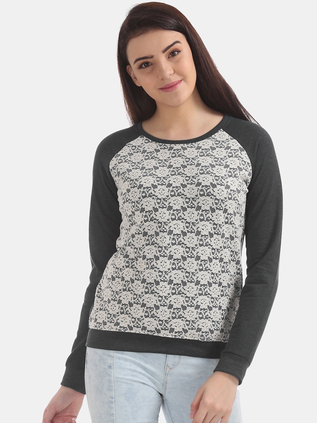 

Cherokee Women Grey & White Solid Sweatshirt
