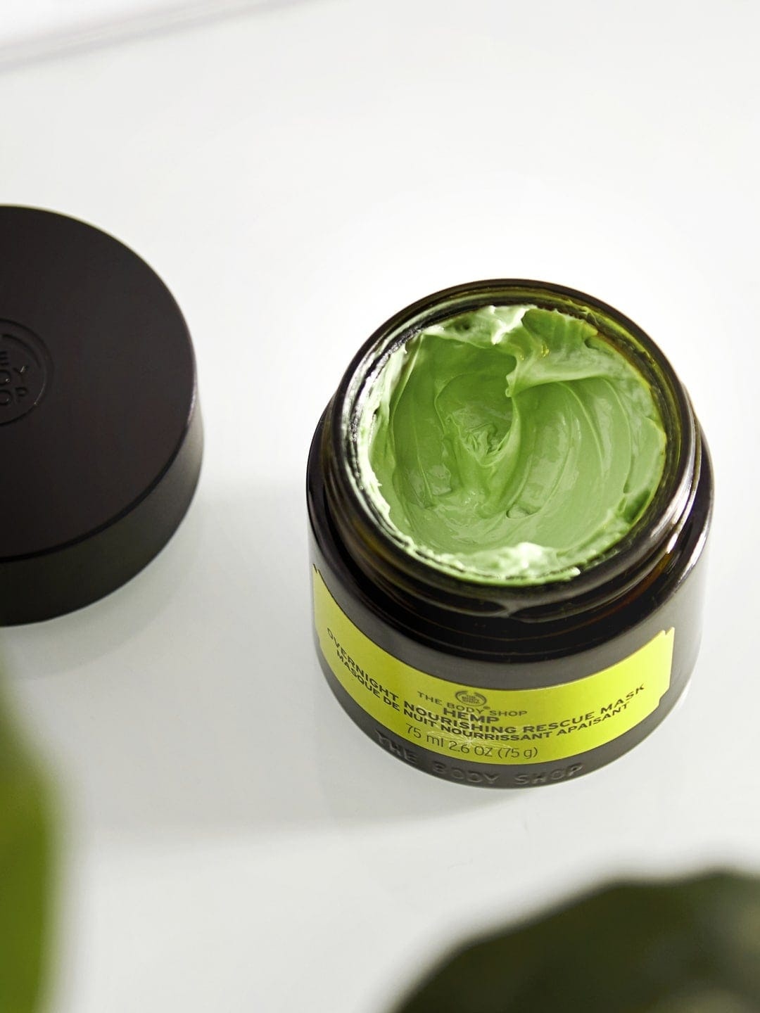 

THE BODY SHOP Hemp Overnight Nourishing Sustainable Rescue Mask 75 ml, Green
