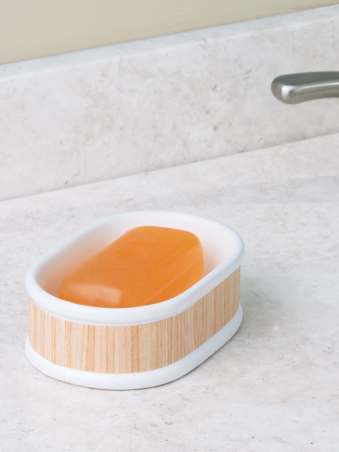 

INTERDESIGN Pack of 2 White & Beige RealWood Soap Dish