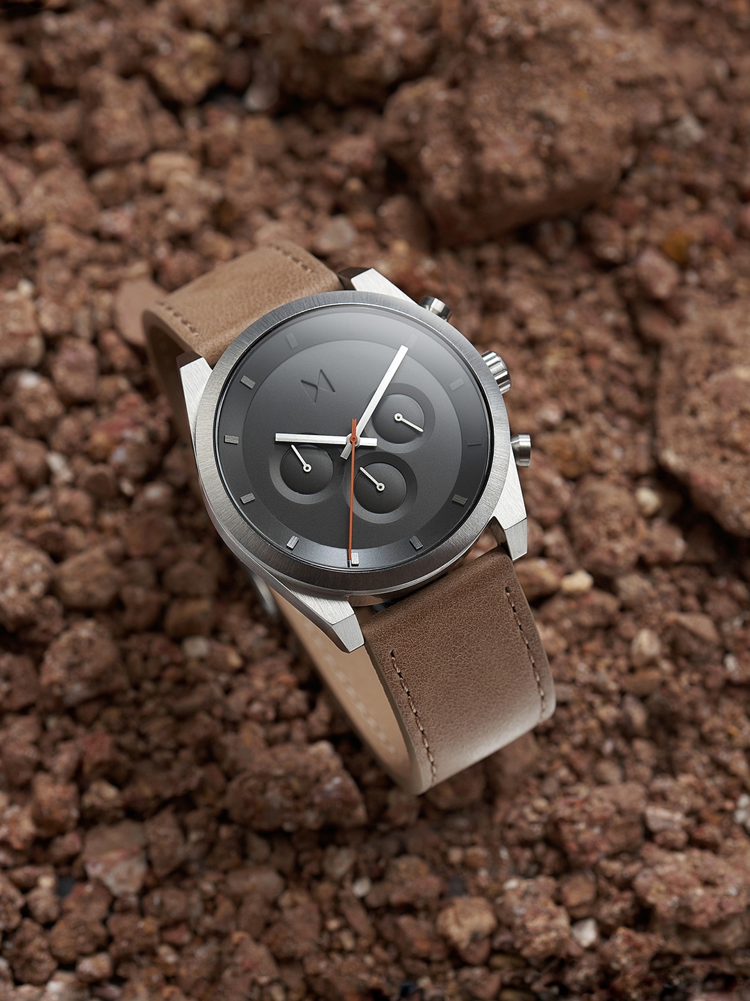 

MVMT Men Charcoal Grey Leather Analogue Watch 28000044-D