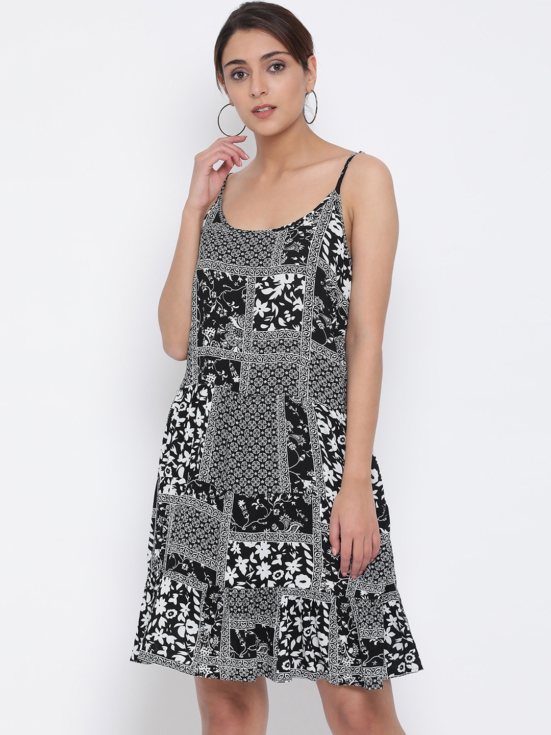 

Oxolloxo Women Black & White Printed A-Line Dress