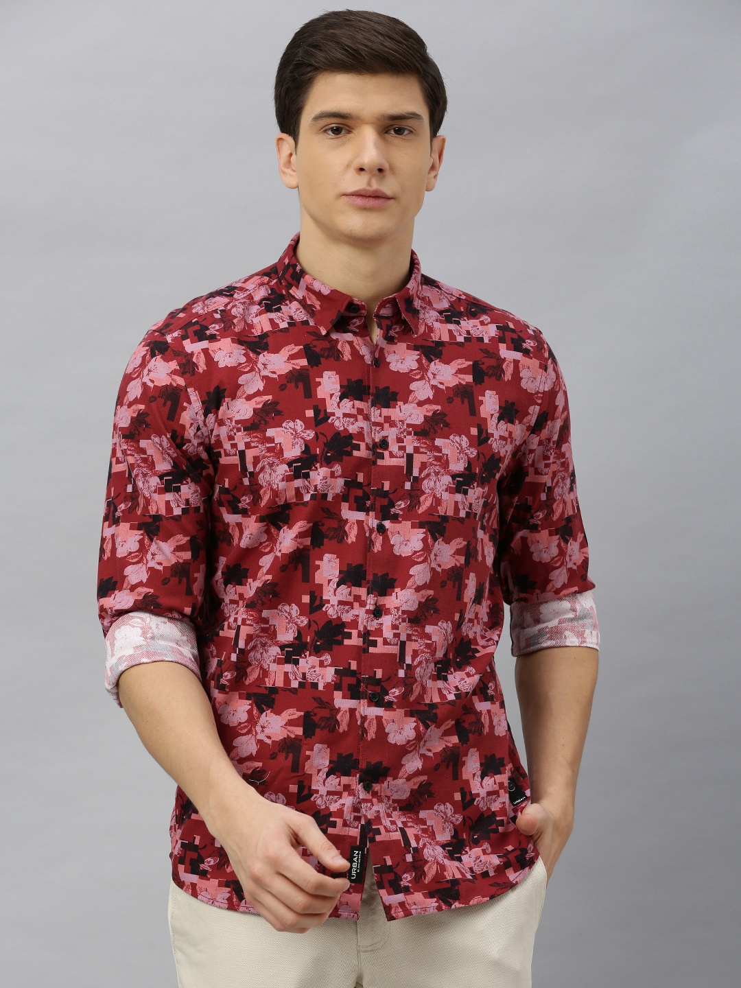 

Blackberrys Men Red & Pink Slim Fit Printed Casual Shirt