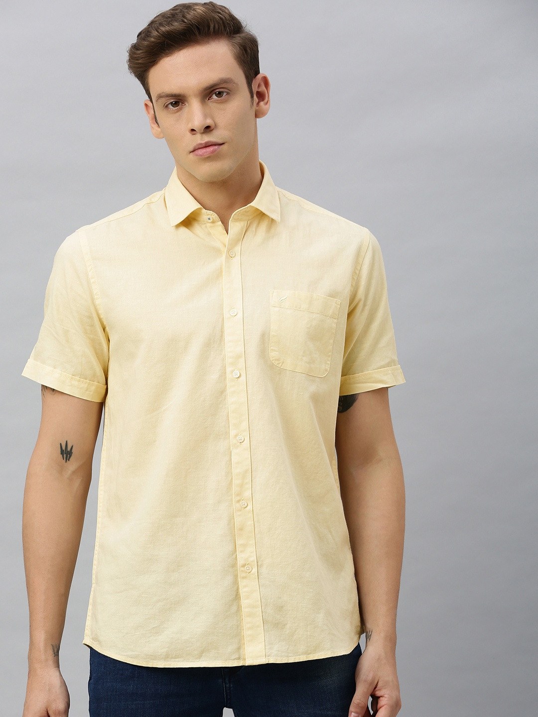 

Blackberrys Men Yellow Slim Fit Solid Casual Shirt