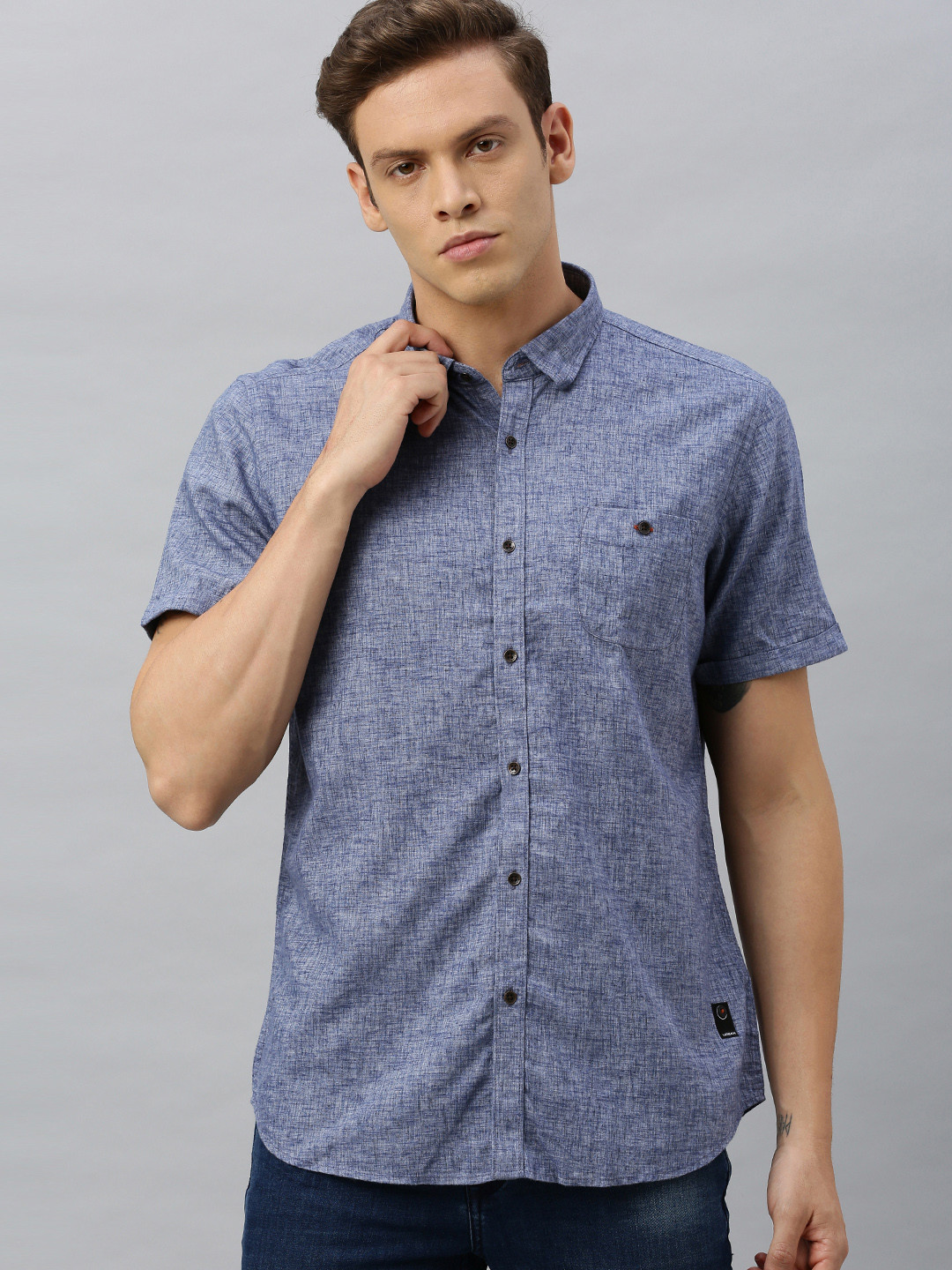 

Blackberrys Men Blue Slim Fit Textured Casual Shirt