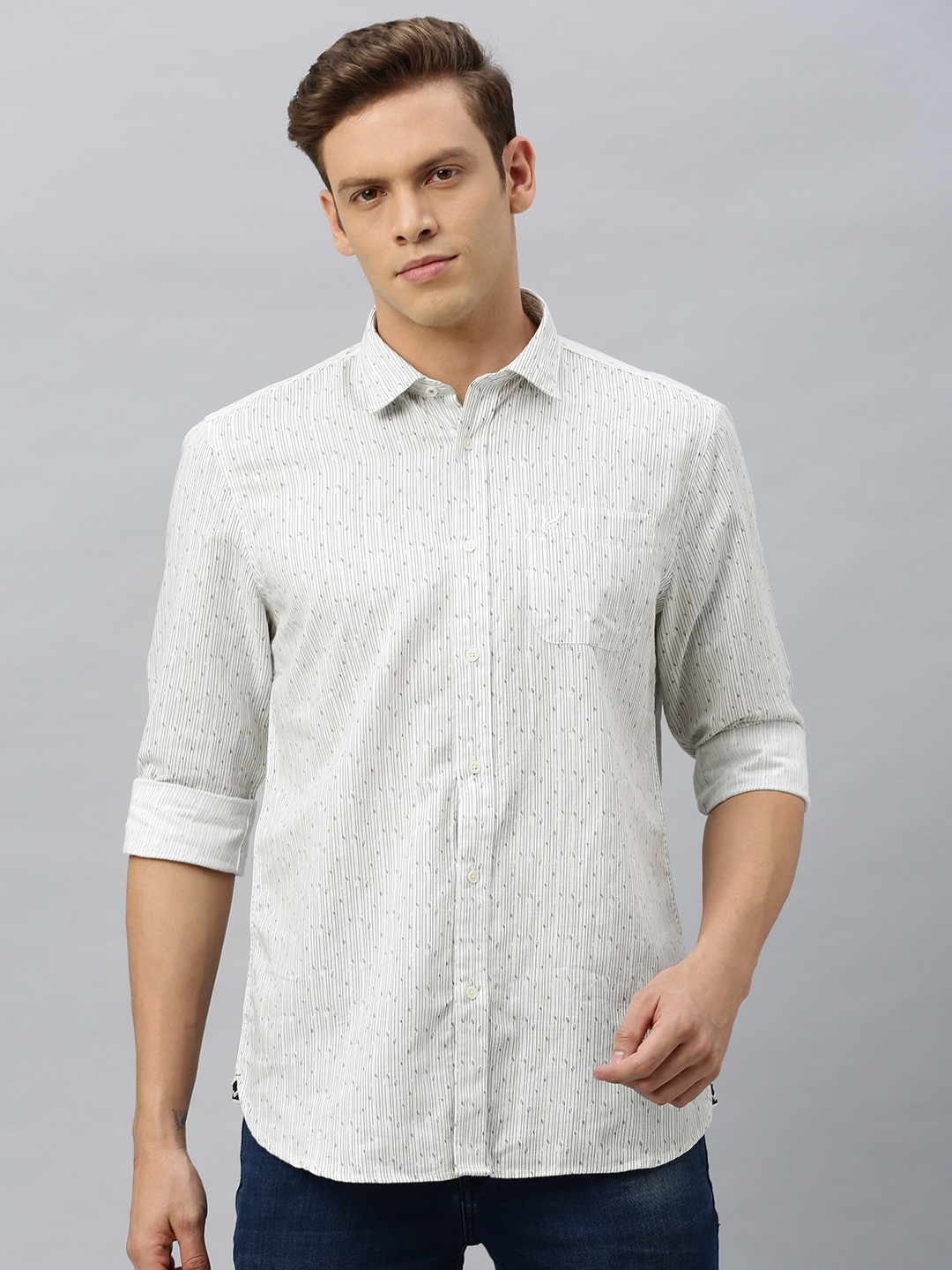 

Blackberrys Men White & Black Slim Fit Striped Casual Shirt