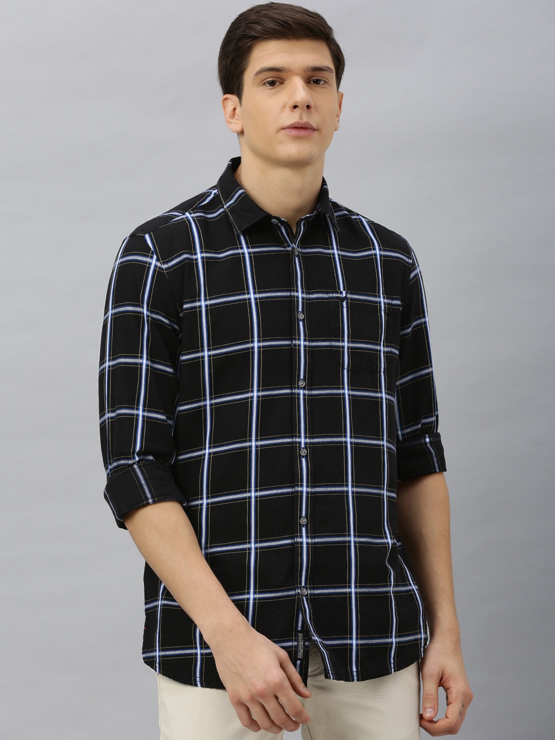 

Blackberrys Men Black & White Slim Fit Checked Casual Shirt