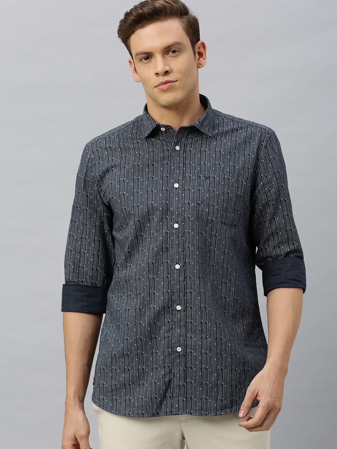 

Blackberrys Men Navy Blue & White Slim Fit Striped Casual Shirt