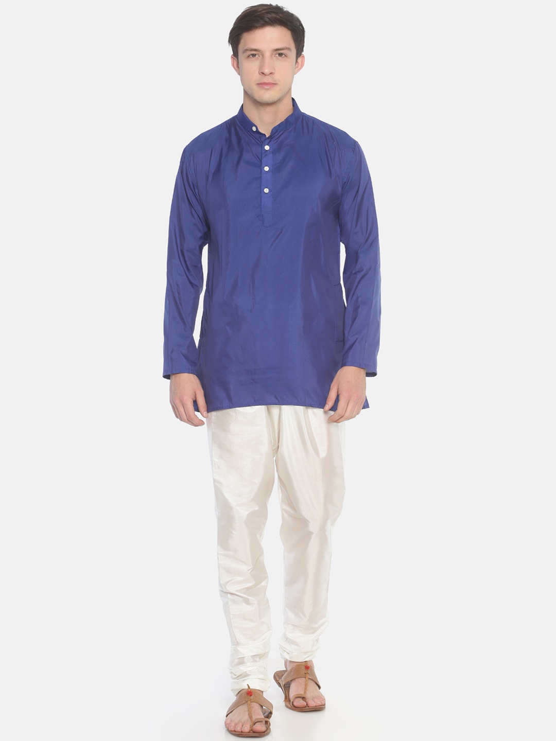 

Sethukrishna Men Navy Blue & White Solid Kurta with Pyjamas