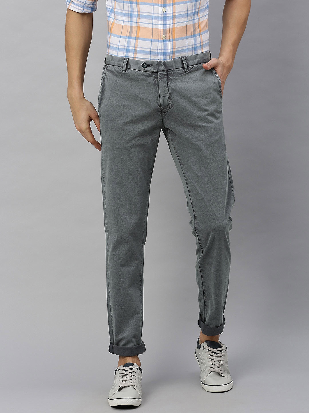 

Blackberrys Men Grey Roger Slim Fit Solid Chinos