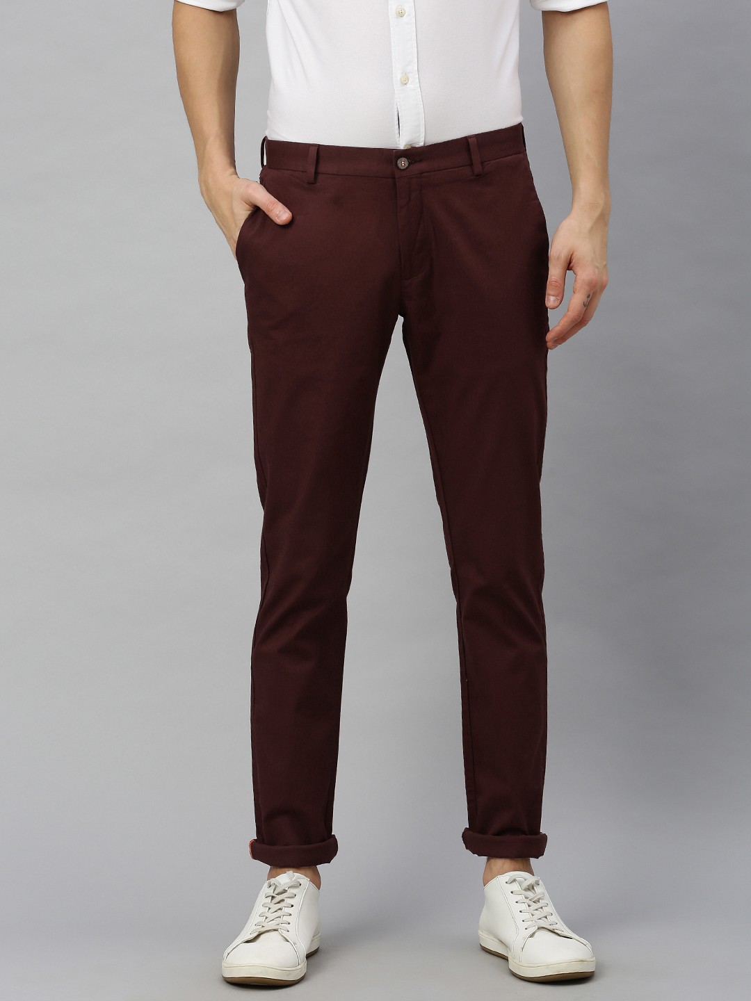 

Blackberrys Men Burgundy Regular Fit Self Design Regular Trousers