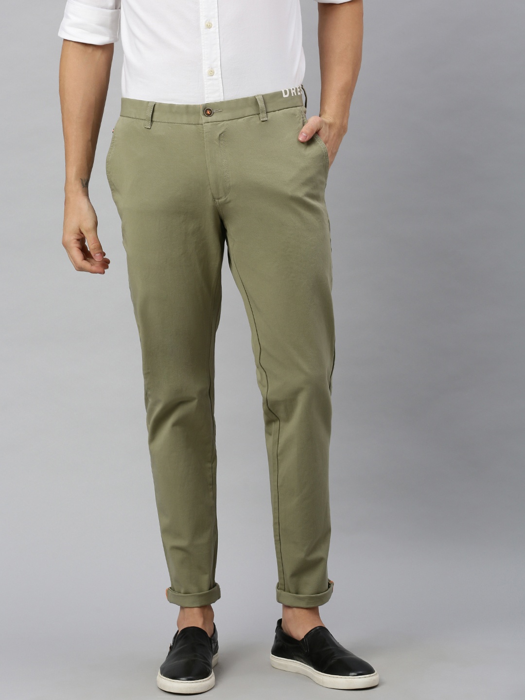 

Blackberrys Men Olive Green Phoenix Fit Narrow Regular Fit Solid Chinos