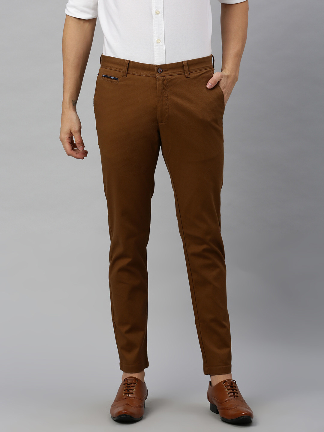

Blackberrys Men Brown Phoenix Skinny Fit Self Design Regular Trousers