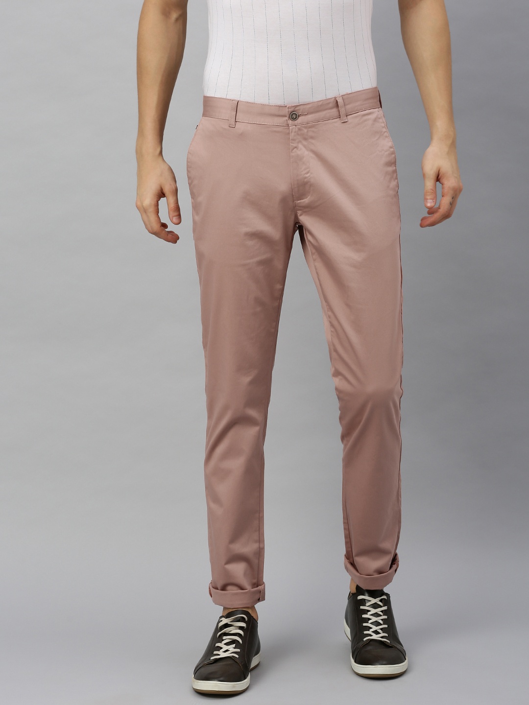 

Blackberrys Men Pink Narrow Regular Fit Solid Regular Trousers