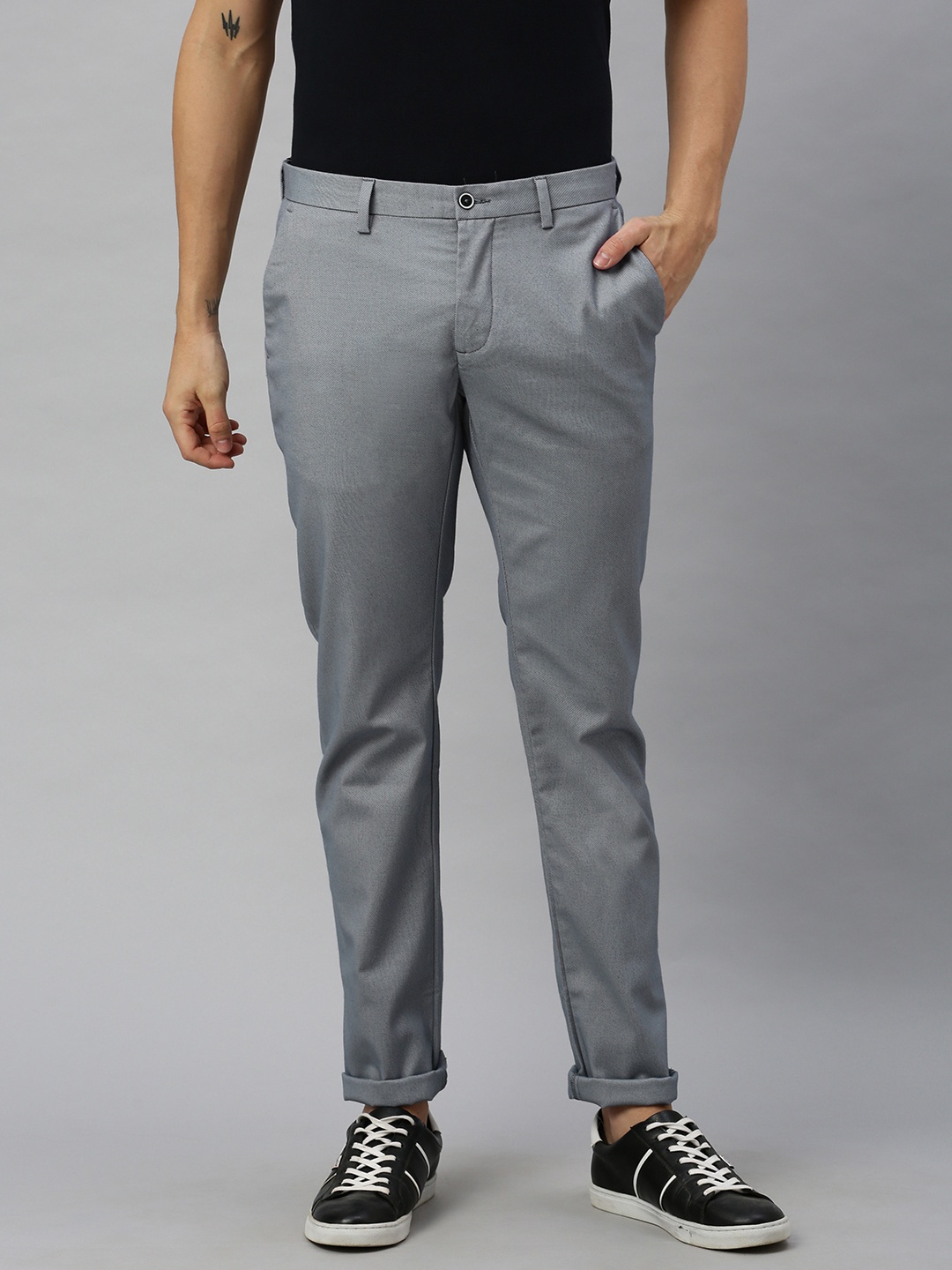 

Blackberrys Men Blue & White B-95 Slim Fit Self Design Regular Trousers