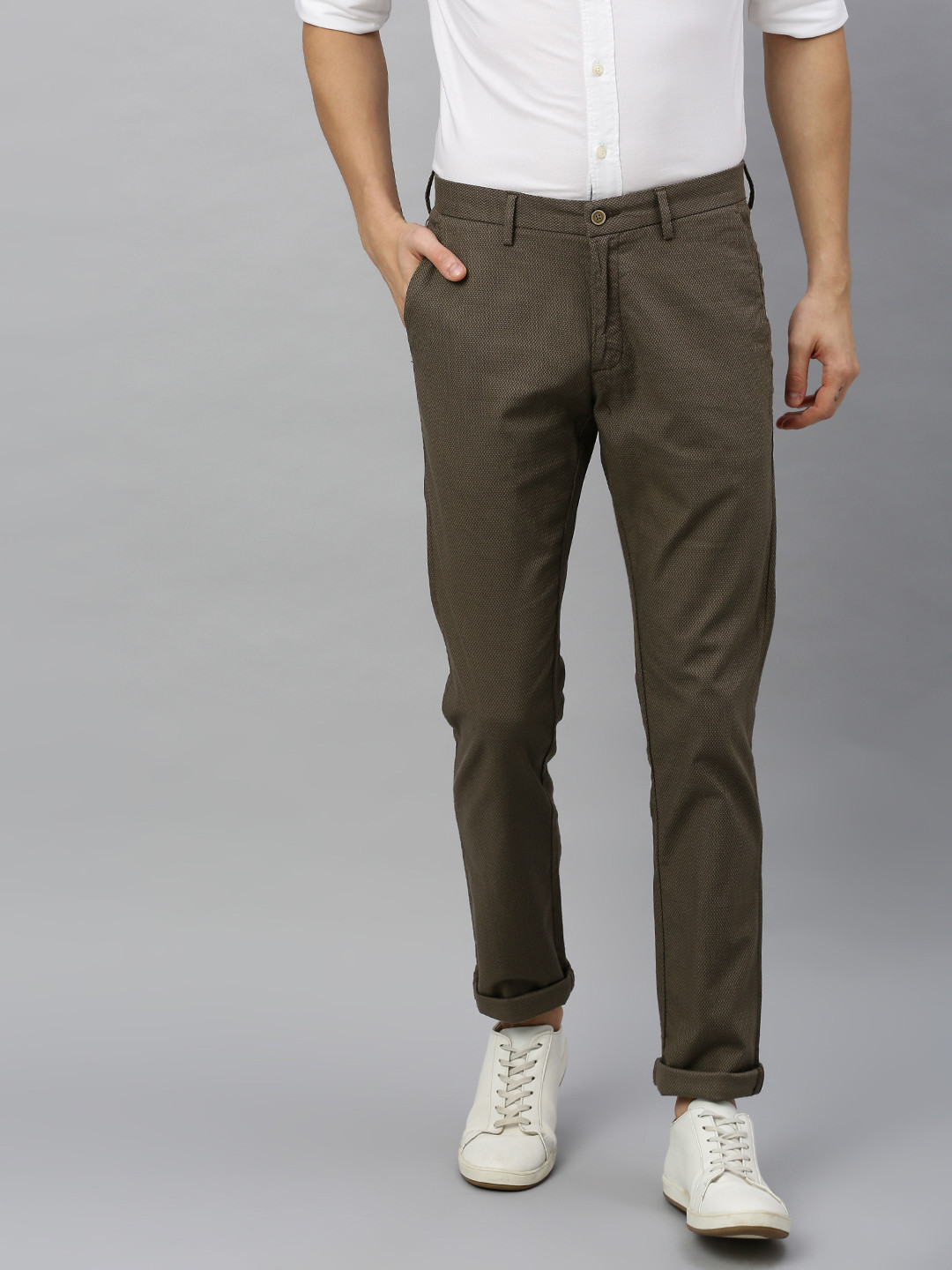 

Blackberrys Men Brown B-91 Narrow Tailored Fit Self Design Regular Trousers