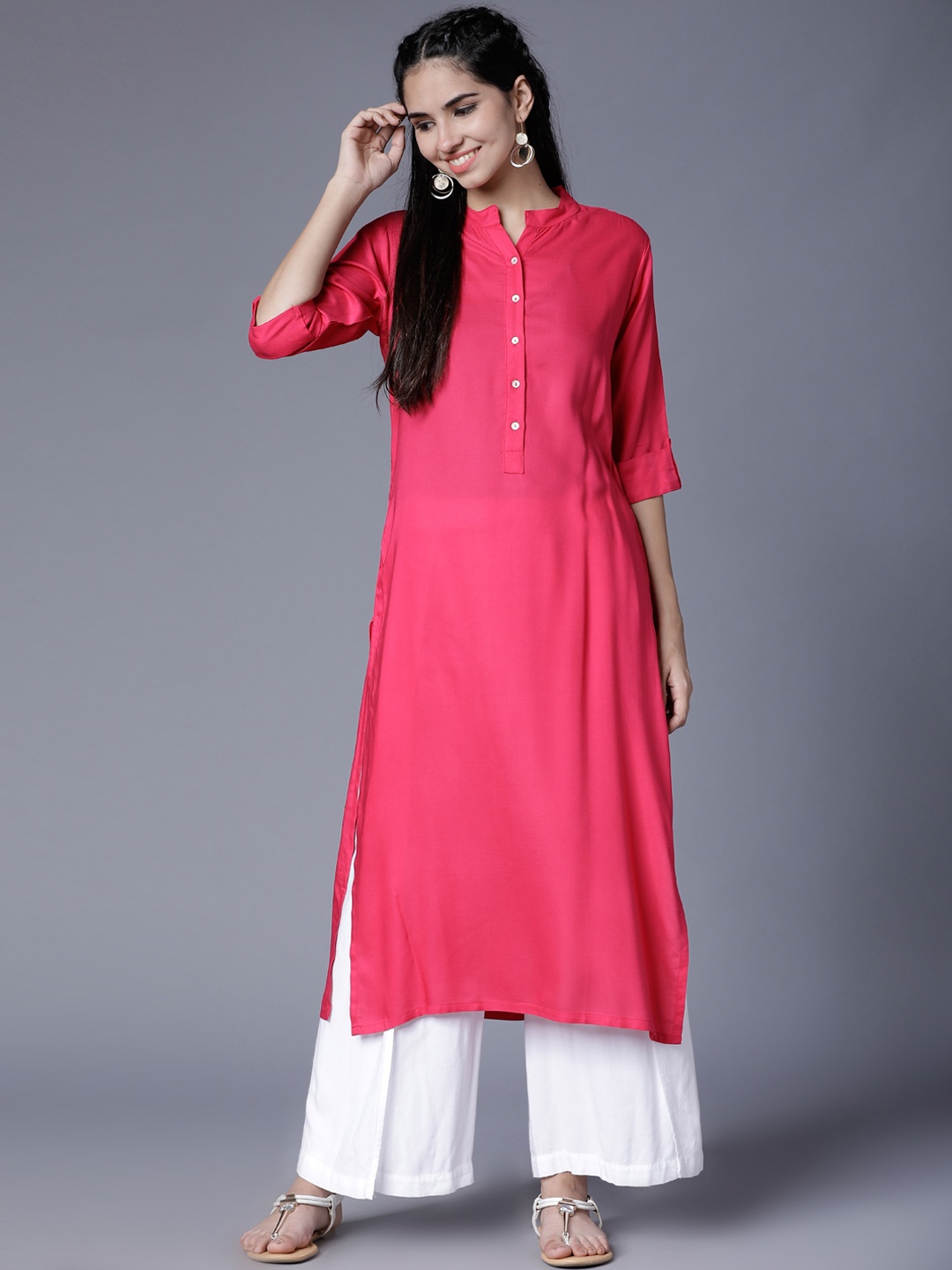 

Vishudh Women Pink Solid Straight Kurta