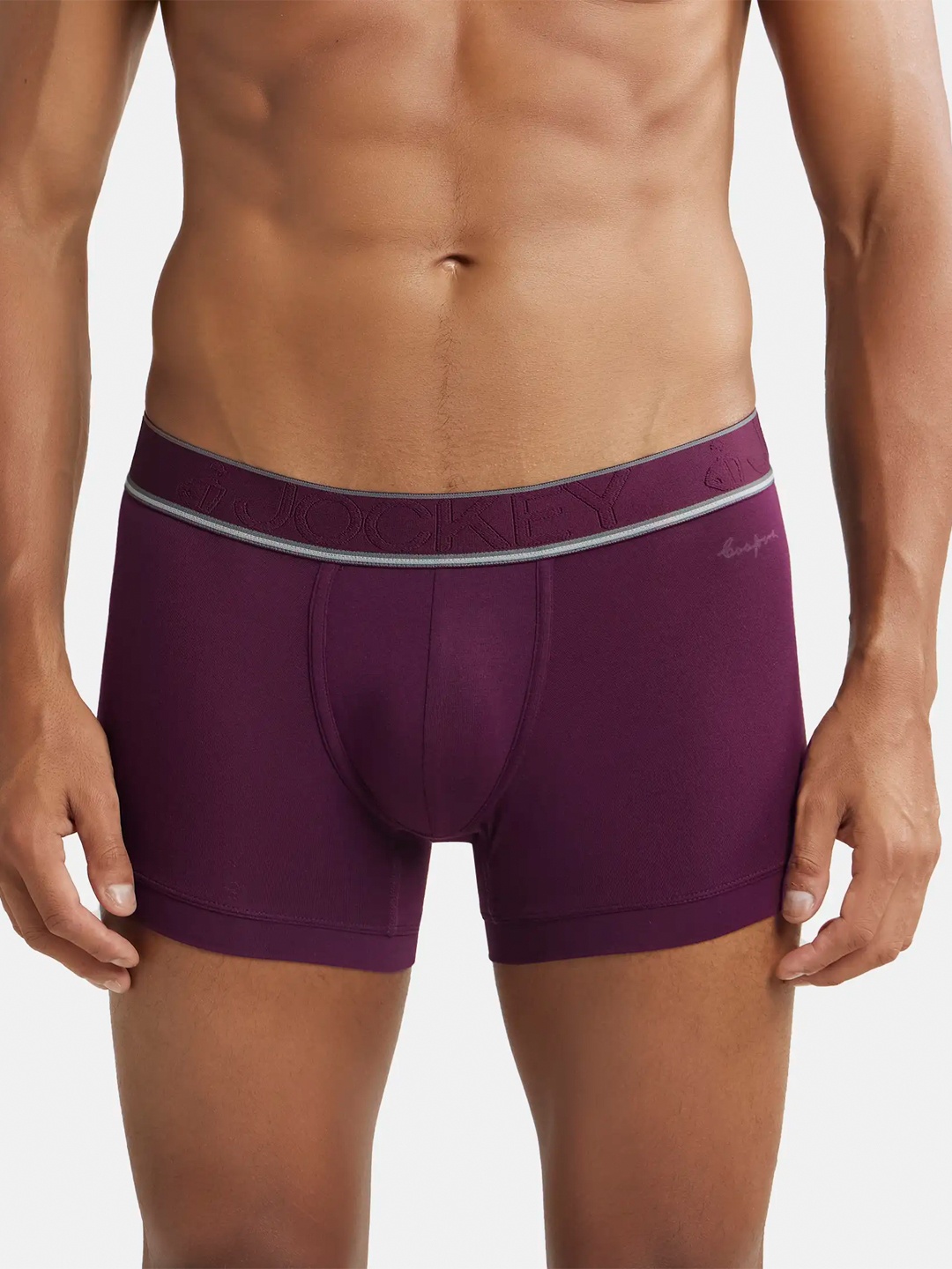 

Jockey Heritage Collection Men Burgundy Solid Trunks HG16