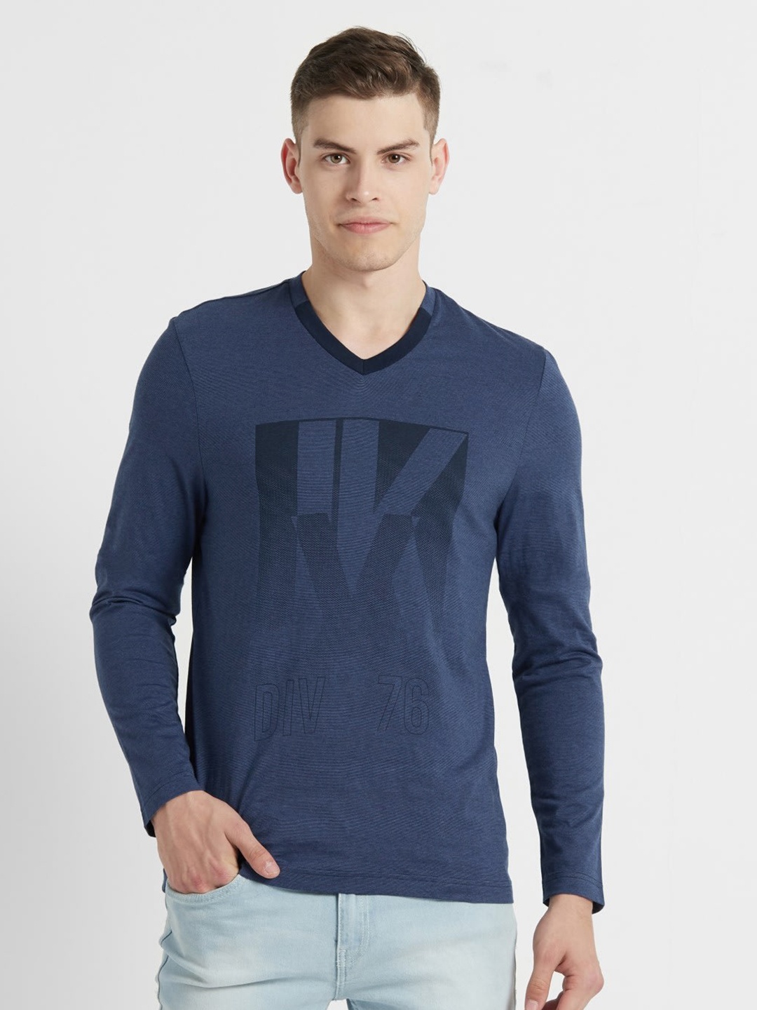 

Jockey Athleisure Men Navy Blue Printed V-Neck Tshirt
