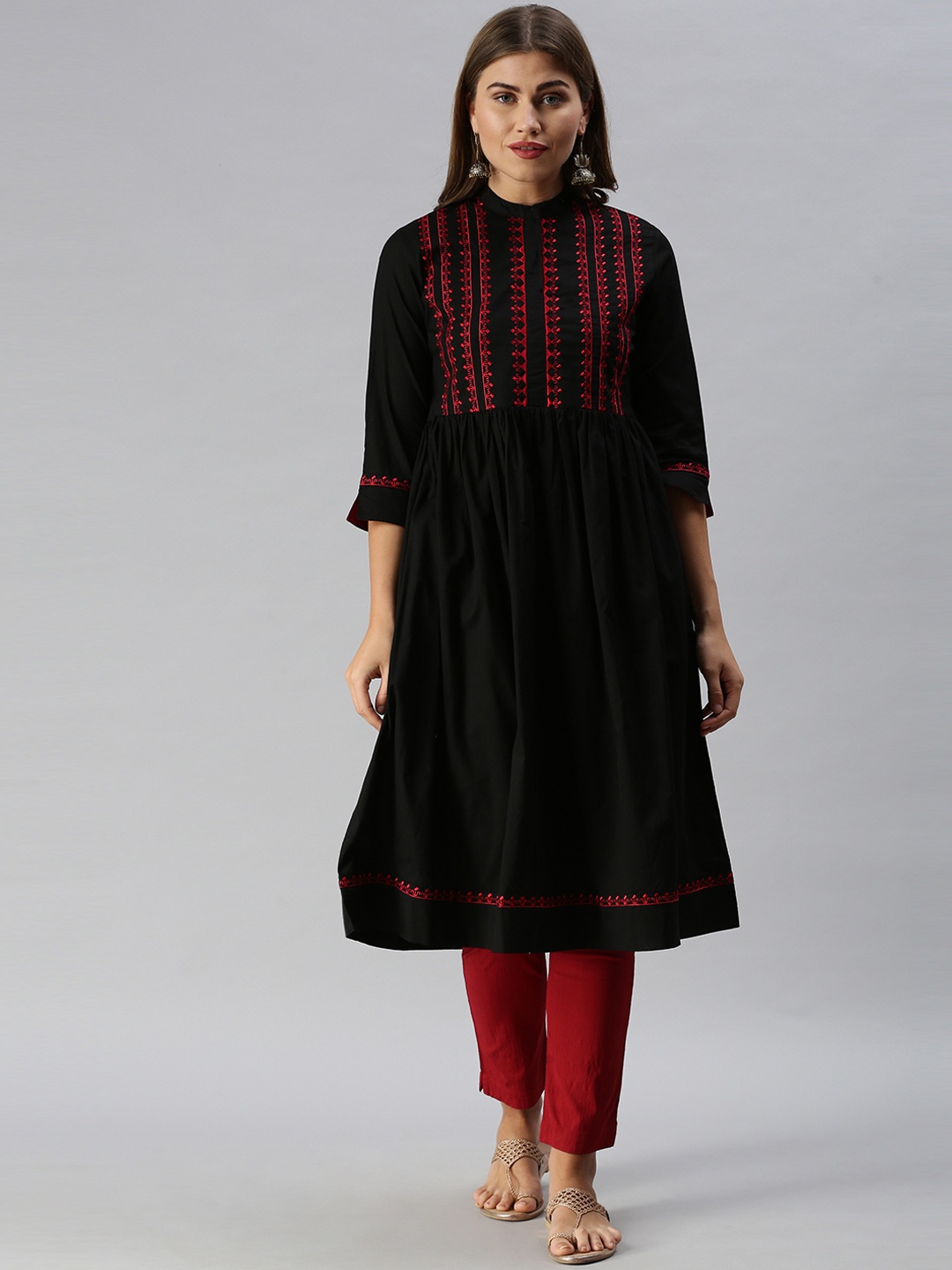 

Soch Women Black & Red Geometric Embroidered Thread Work Anarkali Kurta