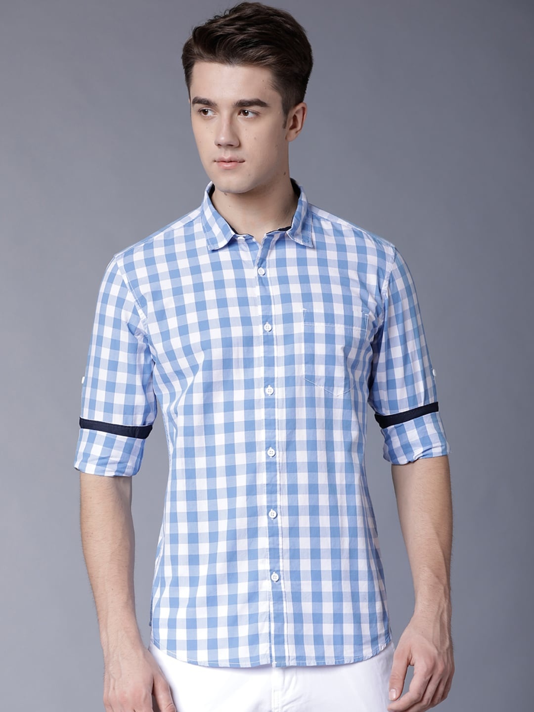 

HIGHLANDER Men Blue & White Slim Fit Checked Casual Shirt