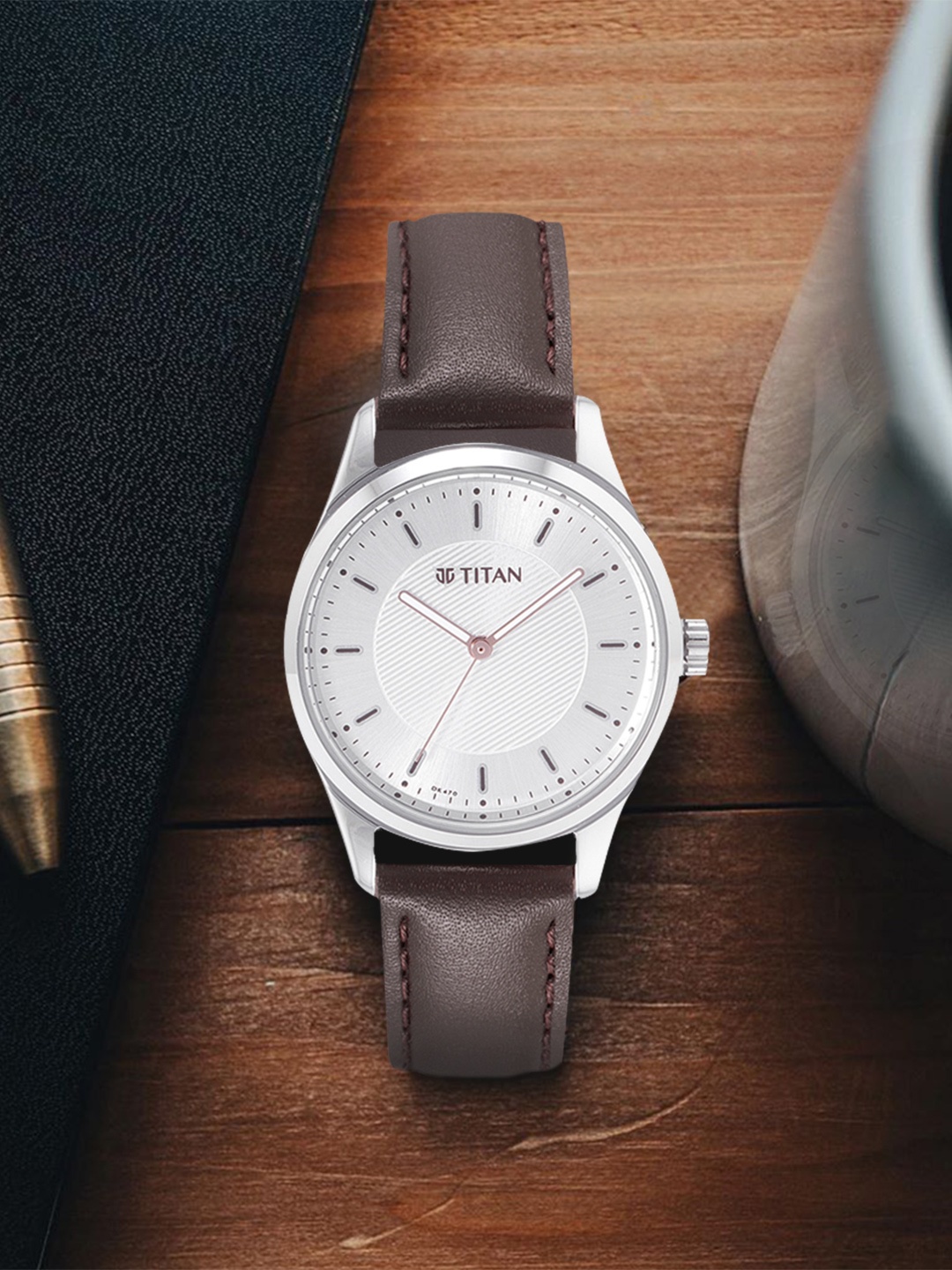 

Titan Women Silver-Toned Analogue Watch 2639SL03