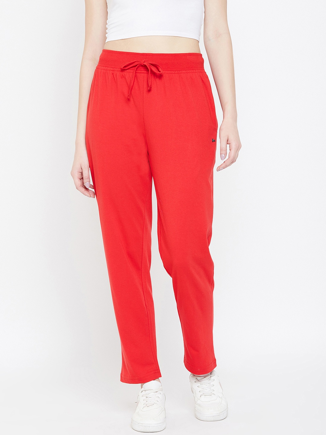 

Okane Women Red Solid Straigth-Fit Track Pants