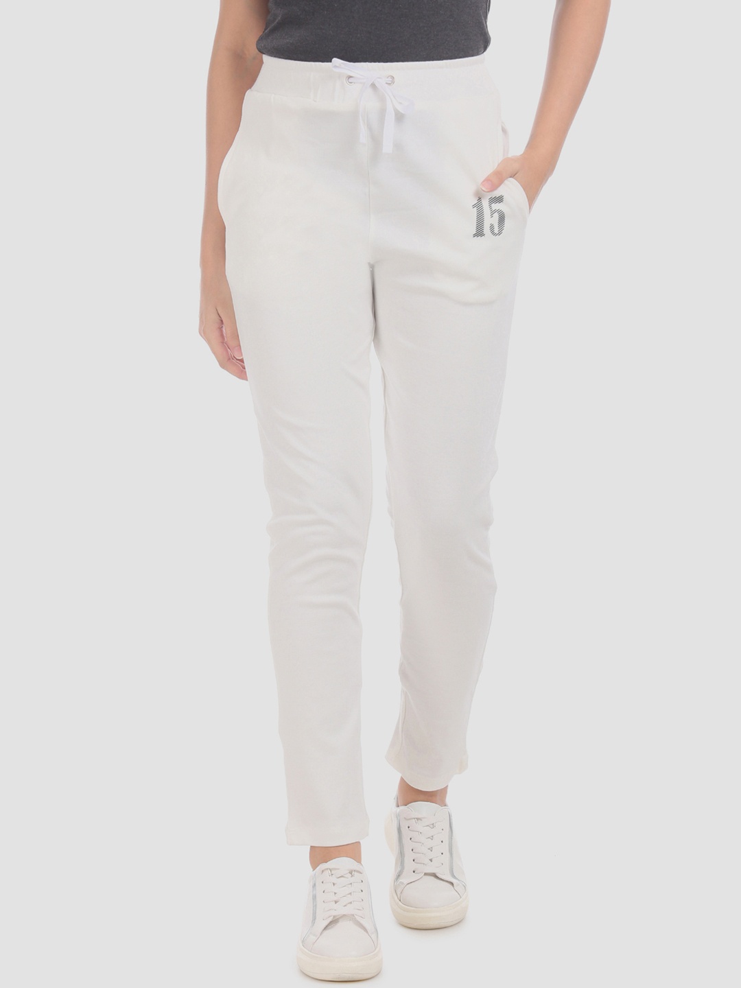 

Sugr Women White Solid Knit Straight-Fit Track Pants