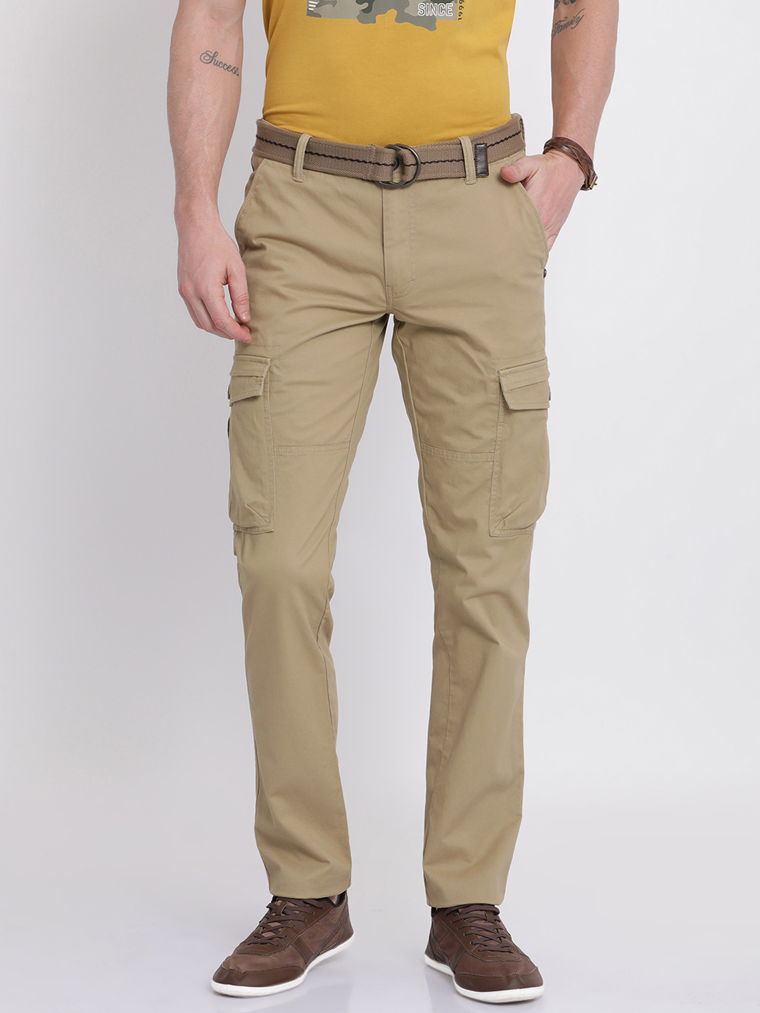 

t-base Men Beige Tapered Fit Solid Cargos